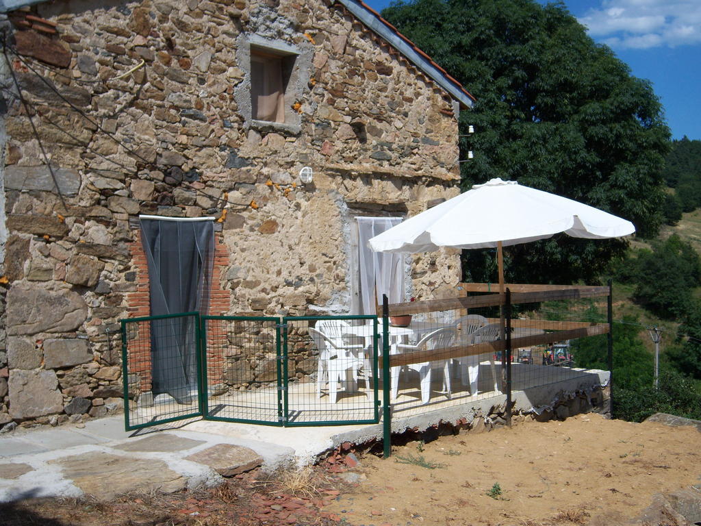Gite Chez Coste Gilles Saint-Privat-du-Dragon Ruang foto